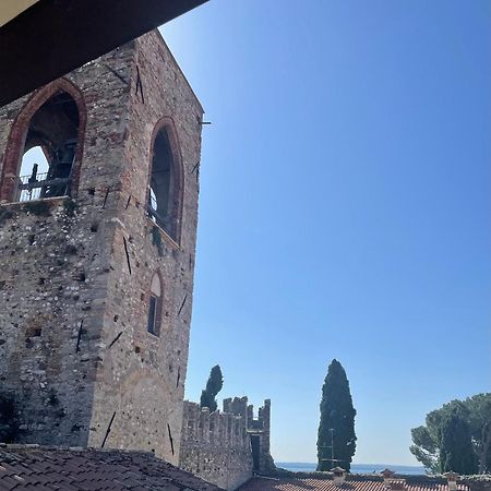 Incantevole Appartamento Moniga del Garda Eksteriør bilde